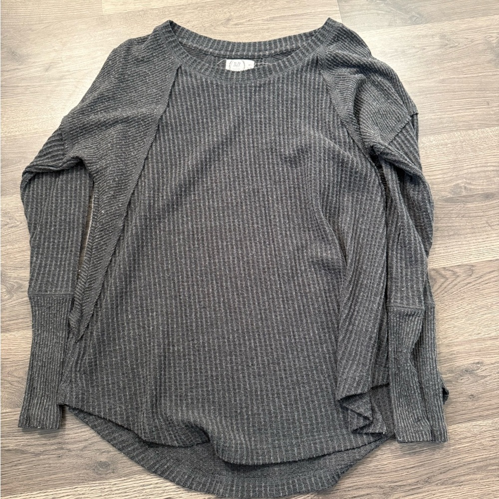 Women's Long Sleeve Gray Top